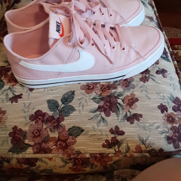 Nike canvas sneaker pink size 9 - Picture 4 of 9